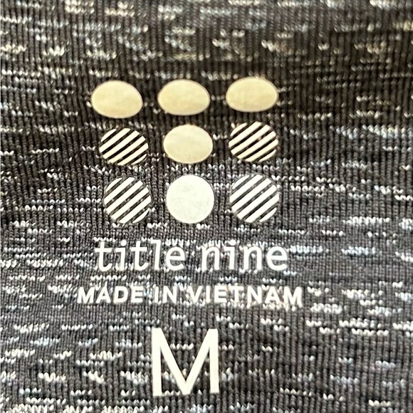 Title Nine Dress Women’s  Gray Padded Bra Athleisure Golf Tennis Cross Back/ Med - Picture 6 of 10